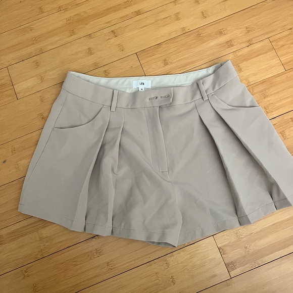 Taupe High-Rise Shorts - Picture 3 of 5